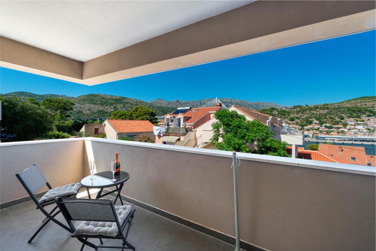 Oyo Deluxe Apartments Dubrovník Exteriér fotografie