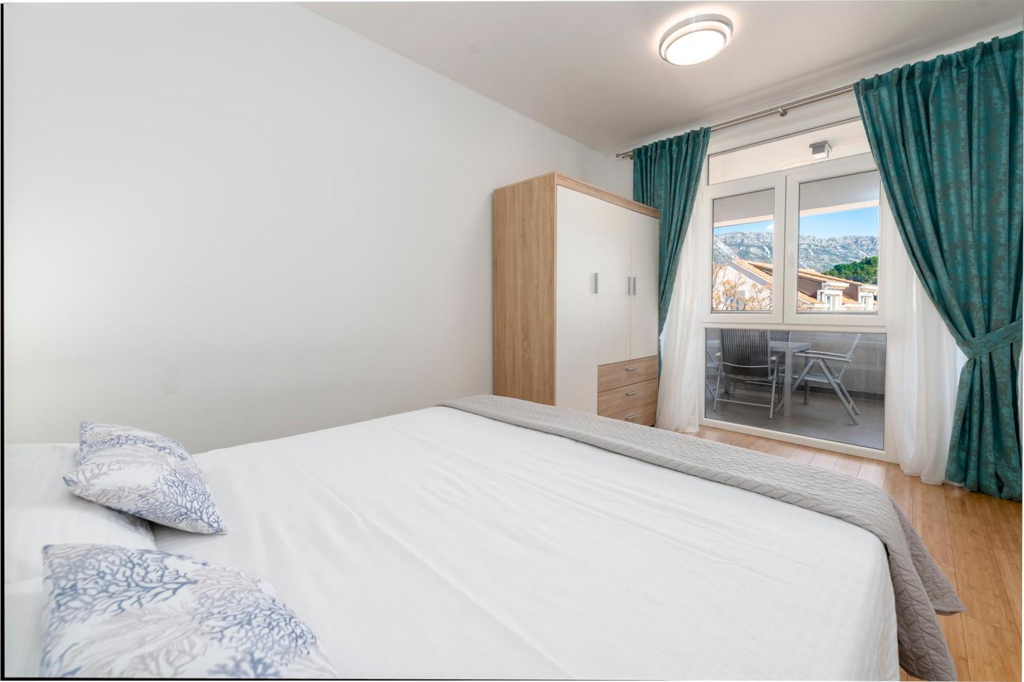 Oyo Deluxe Apartments Dubrovník Exteriér fotografie